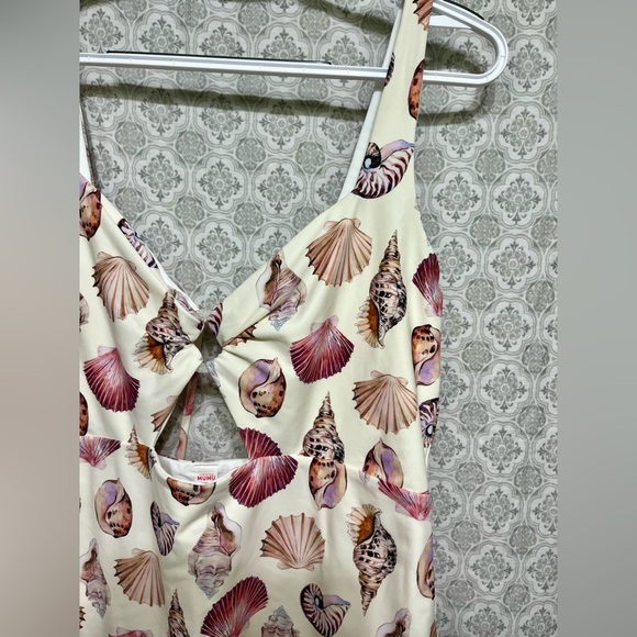 SHOW ME YOUR MUMU **NEW** Seashell One Piece swim suit XXL - Picture 4 of 8